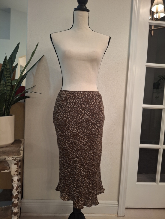 Merona Dresses & Skirts - Vintage Merona Brown Printed Midi Skirt 100% Silk